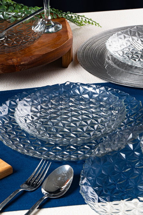 Hermia Set de Servir Pasteles Prizma 7 de Vidrio Transparente de 7 Piezas Hermia Set de Servir Pasteles Prizma 7 de Vidrio Transparente de 7 Piezas